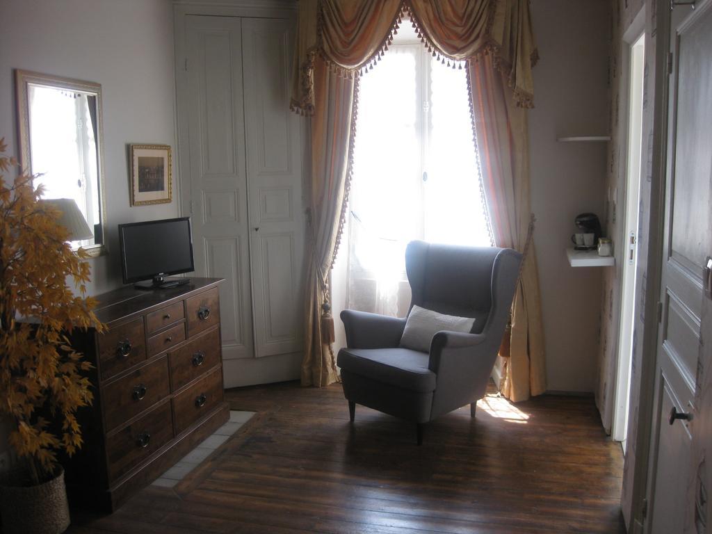 Le Petit Cochon Chambre D' Hotes Haims Room photo